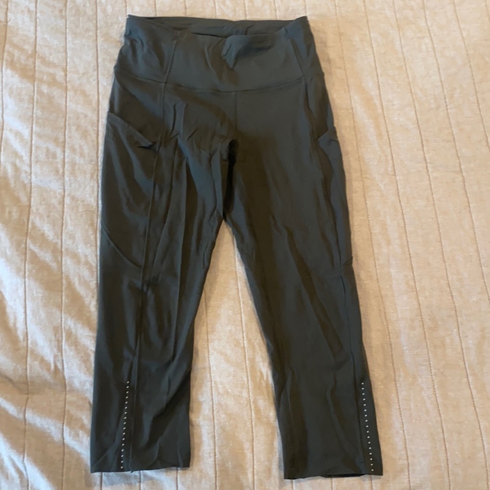 Lululemon Fast & Free crop leggings size 6